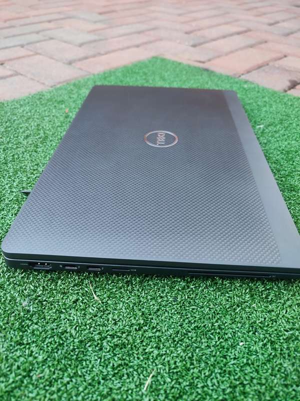 Dell Latitude 7410 Notebook PC  Core i7-10610U / 14 FHD / 16GB RAM / 512GB SSD / Win 11 Pro