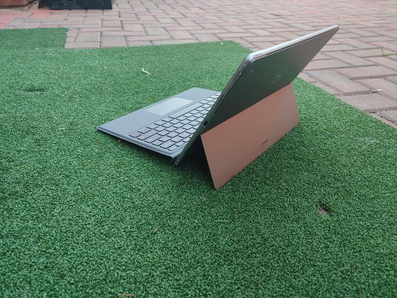 Dell Latitude 7320 Detachable 13-inch FHD+ 2-in-1 Laptop  Intel Core i5-1140G7 256GB SSD 16GB RAM