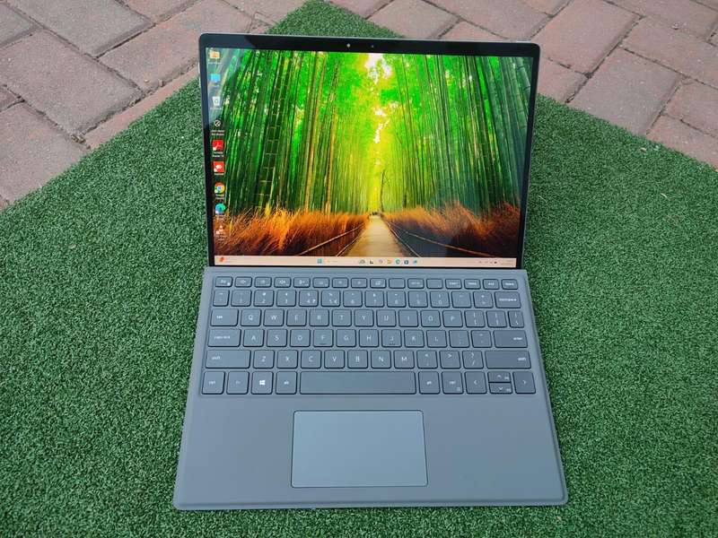 Dell Latitude 7320 Detachable 13-inch FHD+ 2-in-1 Laptop  Intel Core i5-1140G7 256GB SSD 16GB RAM