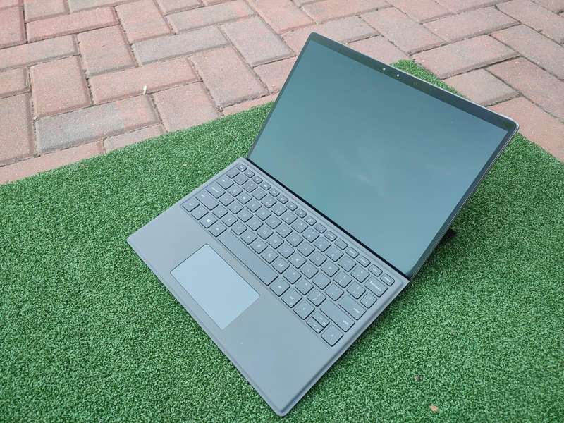 Dell Latitude 7320 Detachable 13-inch FHD+ 2-in-1 Laptop  Intel Core i5-1140G7 256GB SSD 16GB RAM