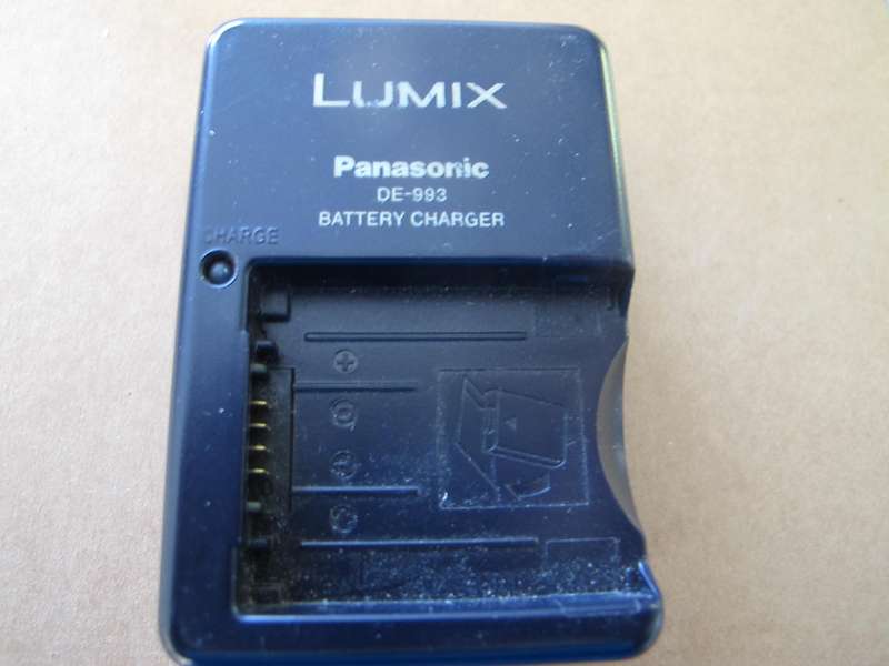 Camera - Panasonic Lumix DMC FZ7 - 12 x Optical Zoom - with Charger -Requires Battery
