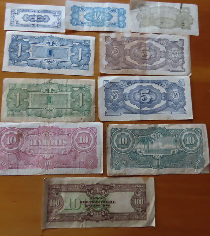 WWII - Lot of 10 Japanese Military Banknotes