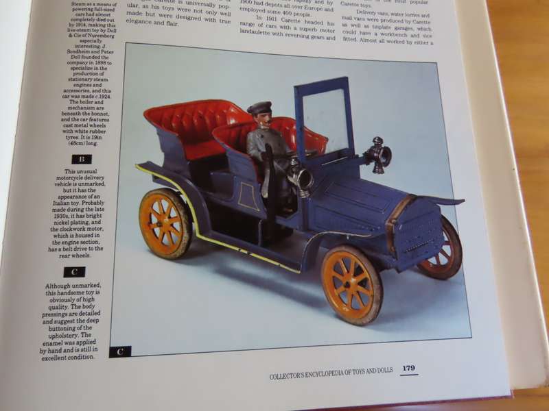 The Collectors Encyclopedia of Toys and Dolls - Lydia Darbyshire