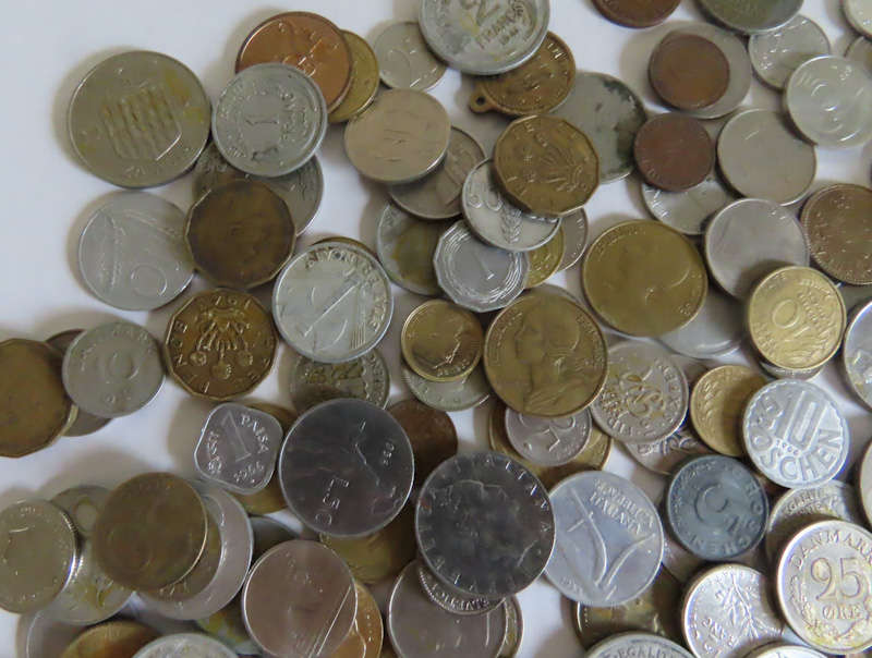 Coins - World wide - 680 gms coins