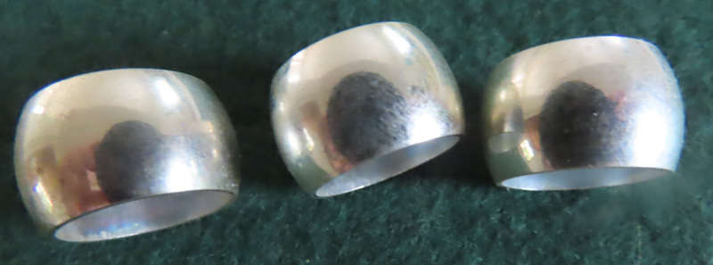 Costume Jewellery - 5 Rings