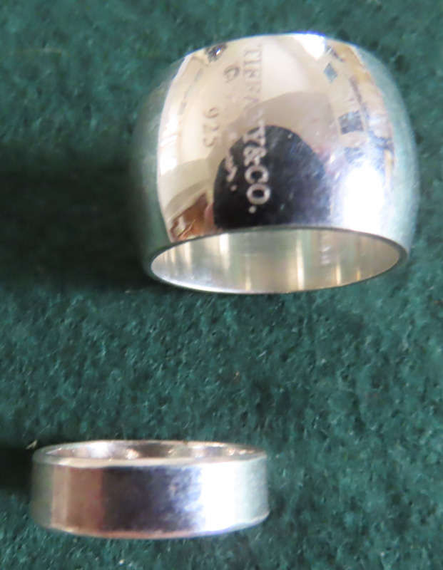 Costume Jewellery - 5 Rings