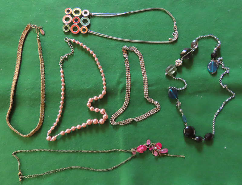 Costume Jewellery - 6 Necklaces # 1