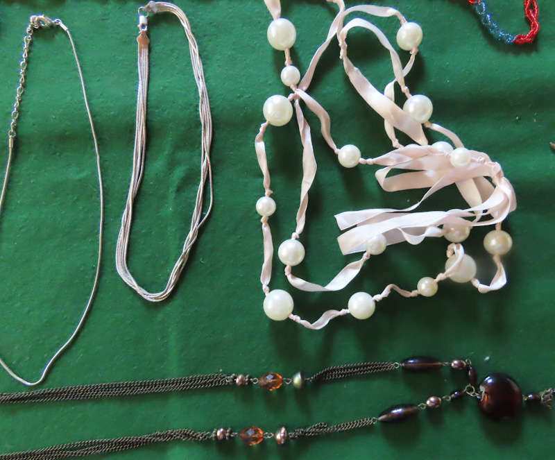 Costume Jewellery - 6 Necklaces # 3