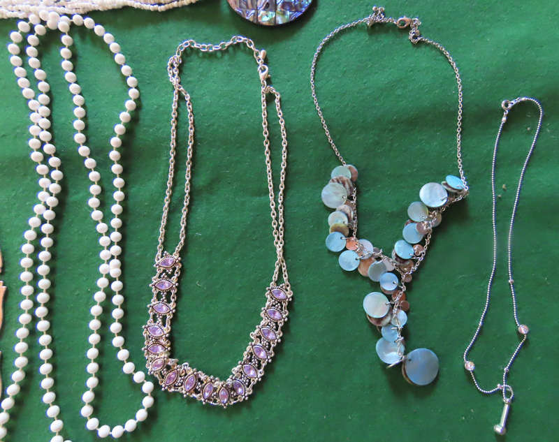 Costume Jewellery - 6 Necklaces # 4
