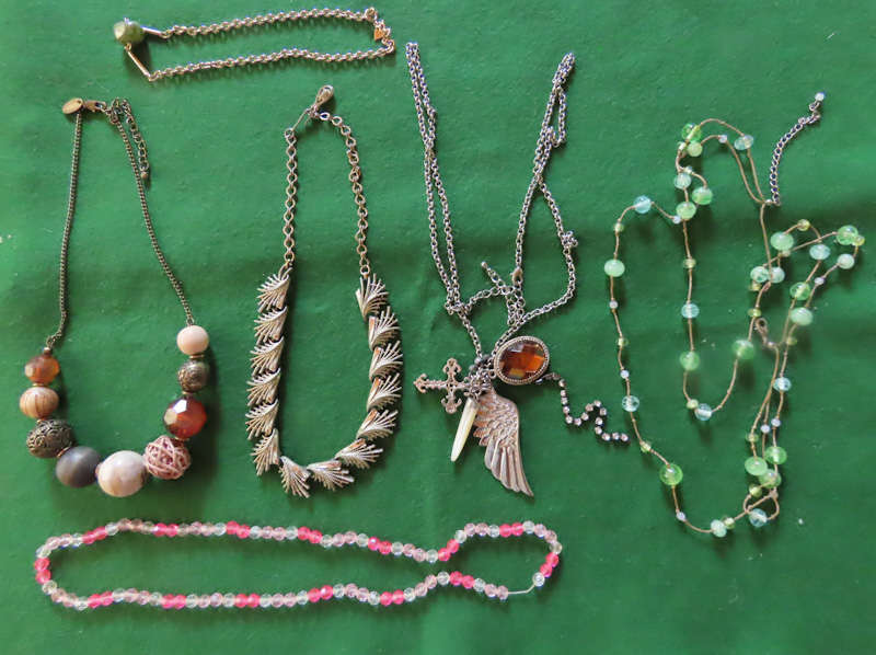 Costume Jewellery - 6 Necklaces # 5