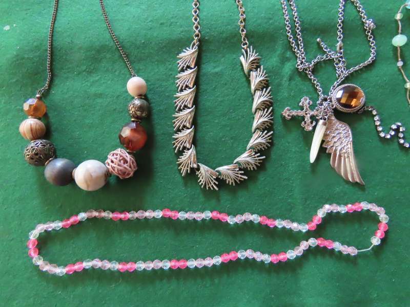 Costume Jewellery - 6 Necklaces # 5