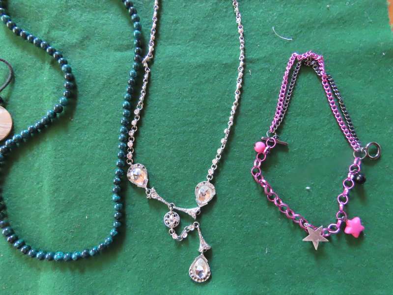Costume Jewellery - 6 Necklaces # 9