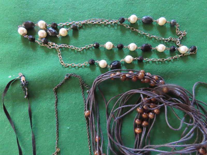 Costume Jewellery - 6 Necklaces # 10