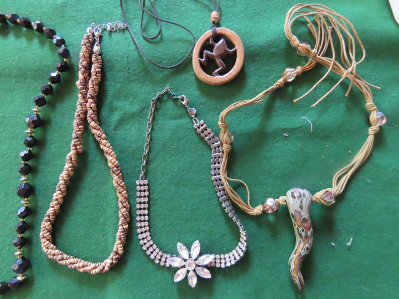 Costume Jewellery - 6 Necklaces # 14