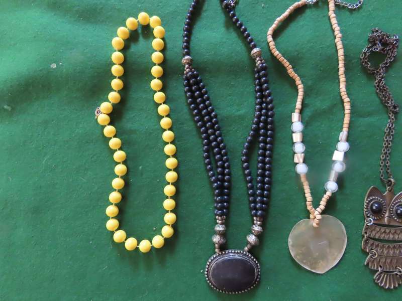 Costume Jewellery - 6 Necklaces # 16