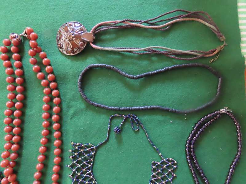 Costume Jewellery - 6 Necklaces # 20