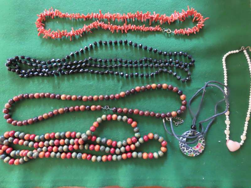 Costume Jewellery - 6 Necklaces # 21