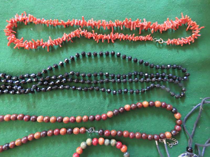 Costume Jewellery - 6 Necklaces # 21