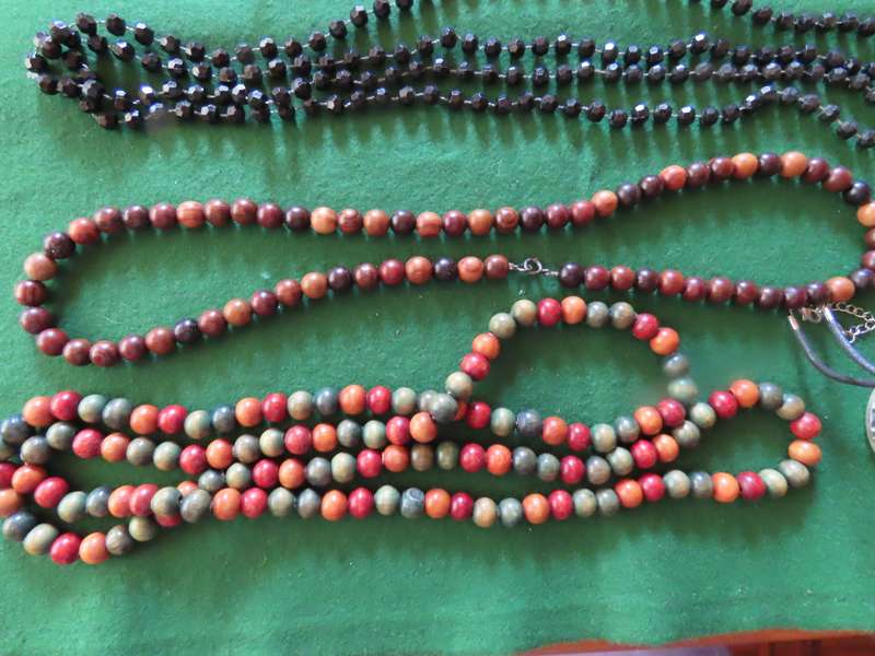 Costume Jewellery - 6 Necklaces # 21