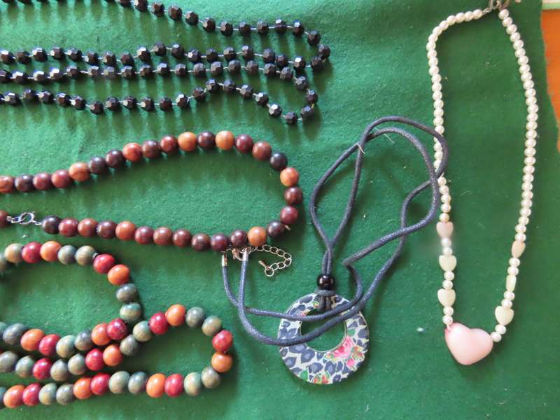Costume Jewellery - 6 Necklaces # 21