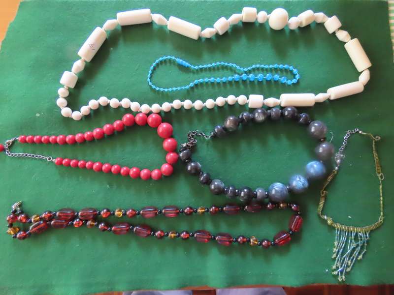 Costume Jewellery - 6 Necklaces # 23