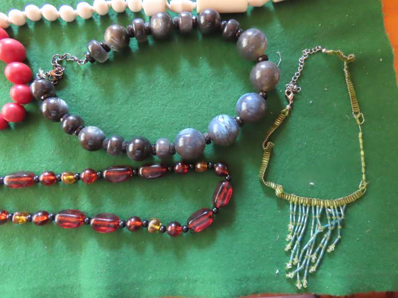 Costume Jewellery - 6 Necklaces # 23