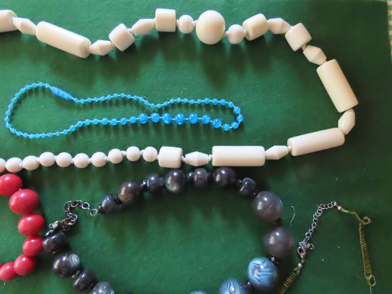Costume Jewellery - 6 Necklaces # 23