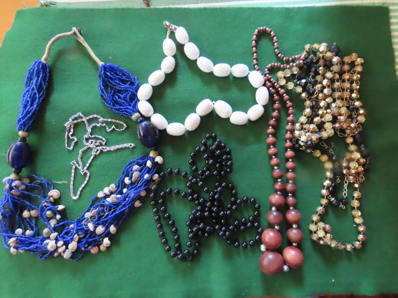 Costume Jewellery - 6 Necklaces # 24