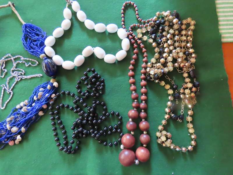 Costume Jewellery - 6 Necklaces # 24