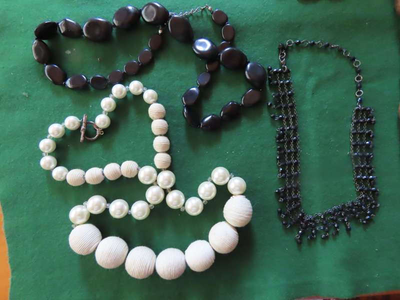 Costume Jewellery - 6 Necklaces # 25