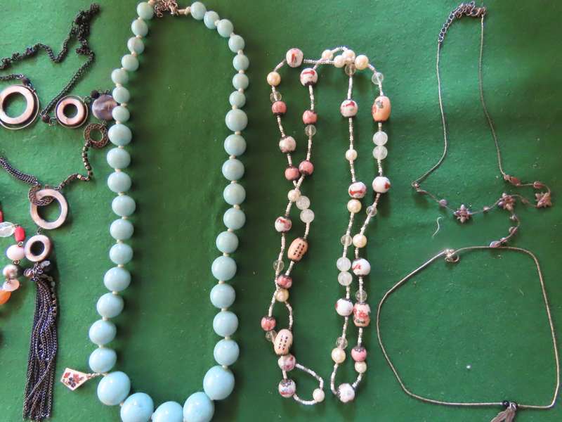 Costume Jewellery - 6 Necklaces # 26