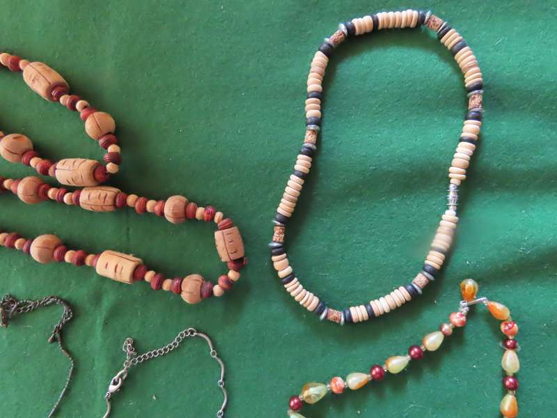 Costume Jewellery - 6 Necklaces # 27