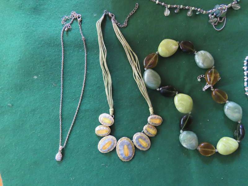 Costume Jewellery - 6 Necklaces # 29