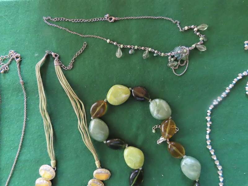 Costume Jewellery - 6 Necklaces # 29
