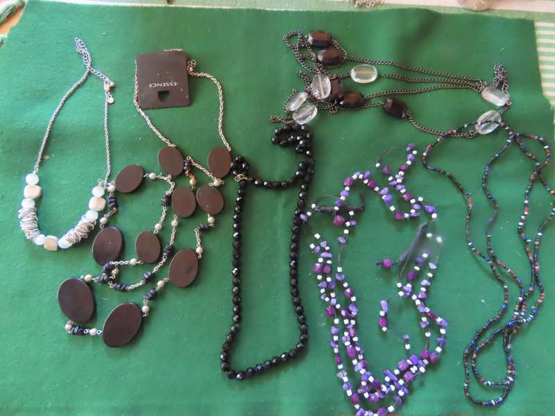 Costume Jewellery - 6 Necklaces # 32