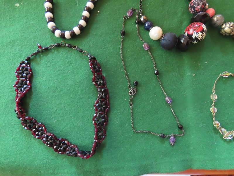 Costume Jewellery - 6 Necklaces # 33
