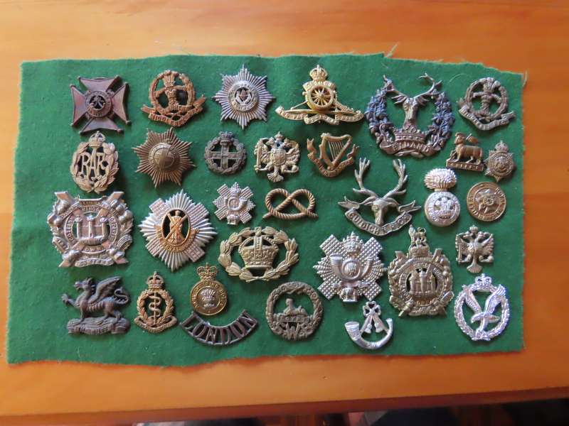 Militaria - Job lot of Badges - No lugs