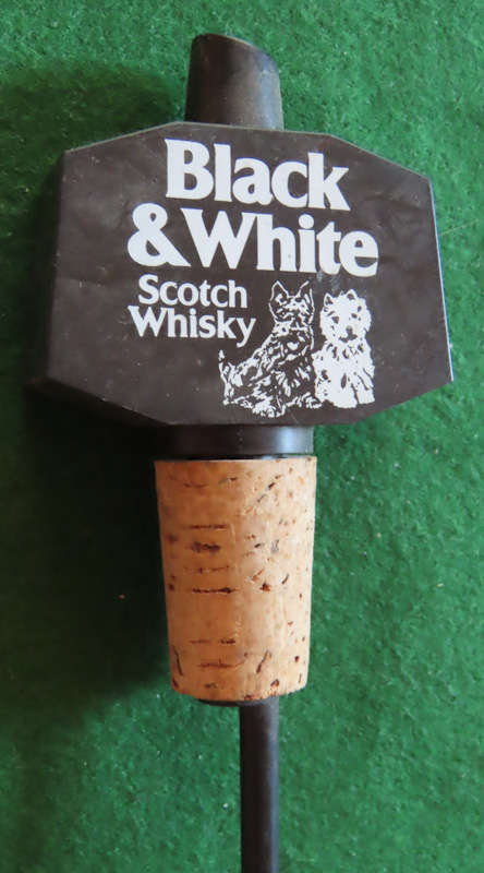 Bar Items - Whisky Dispenser - Black and White Scotch Whisky