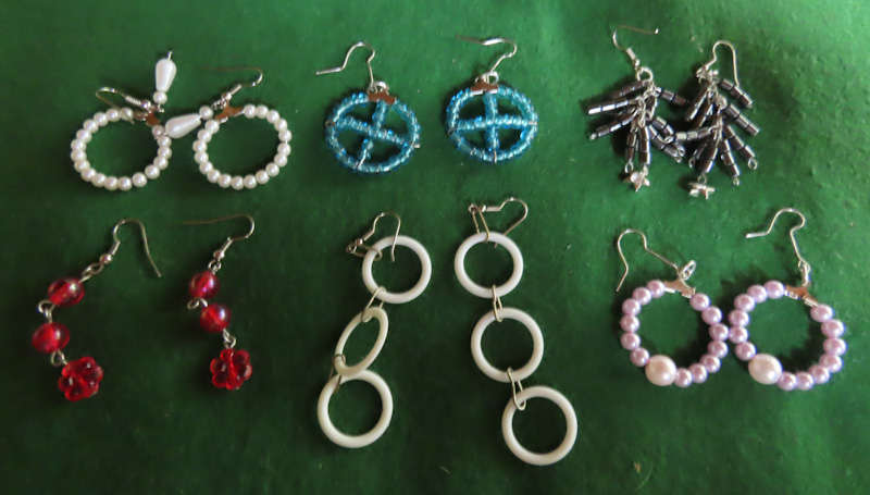 Costume Jewellery - 6 Pairs of Earrings # 1