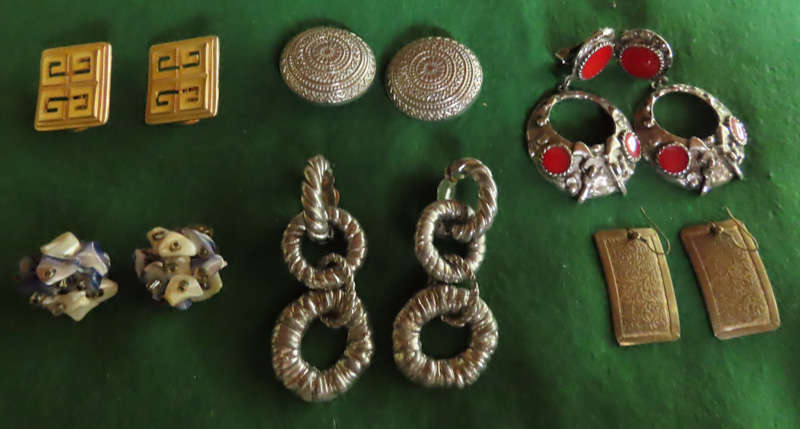 Costume Jewellery - 6 Pairs of Earrings # 5