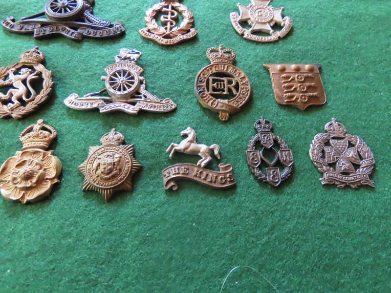 Militaria - Job lot of Badges - No lugs