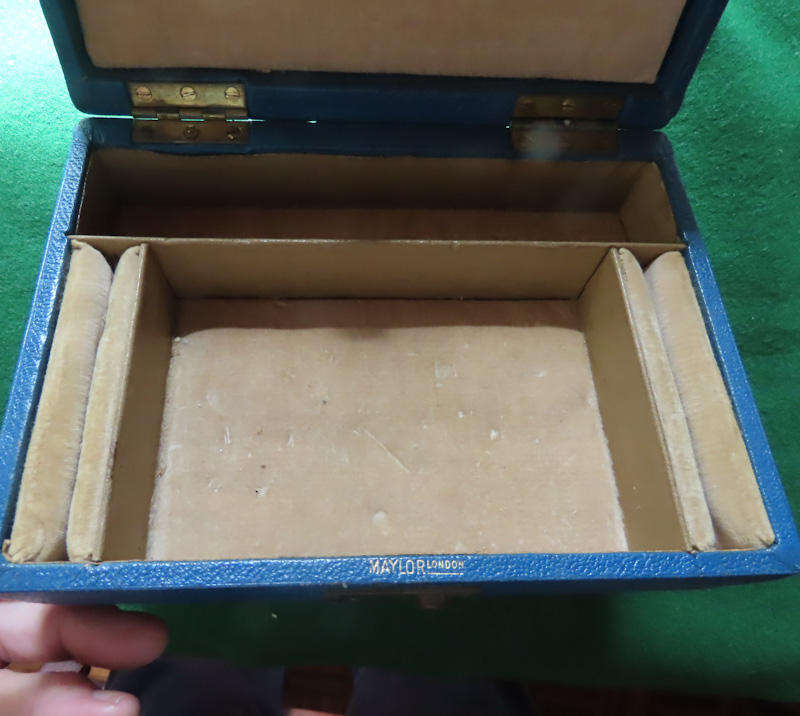 Costume Jewellery - Vintage Jewellery Box - Maylor London