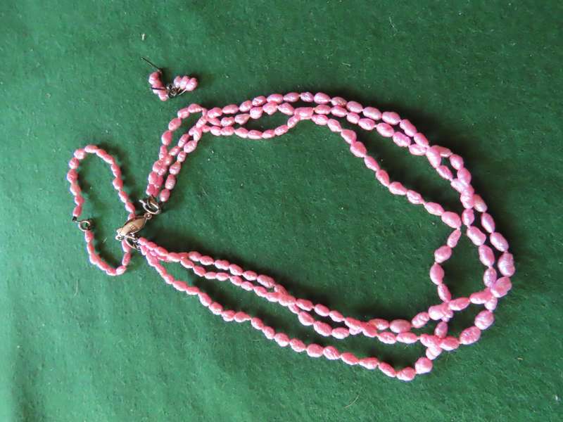 Costume Jewellery - 1 Seed Pearl Necklace Bracelet and Earrings