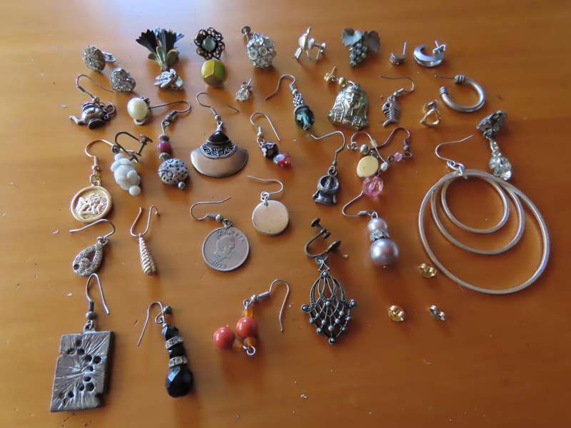 Jewellery - D.I.Y. - Collection of Single Earrings # 2- Job Lot