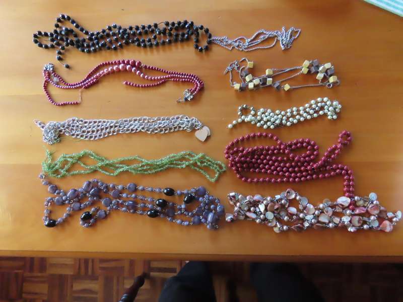 Jewellery - D.I.Y. - Collection of Necklaces etc. # 3 - Needing repair - Job Lot