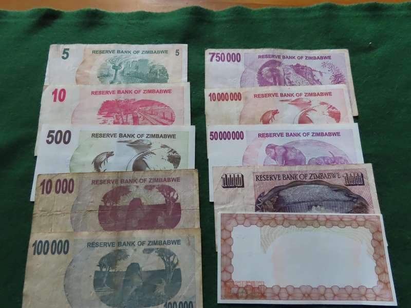 Zimbabwe - Reserve Bank of Zimbabwe - 10 Different Notes