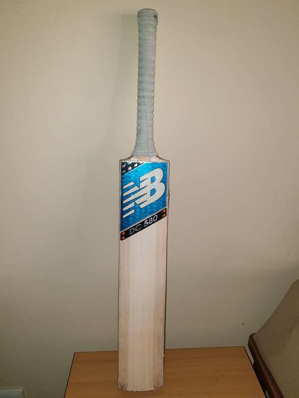 Cricket bat