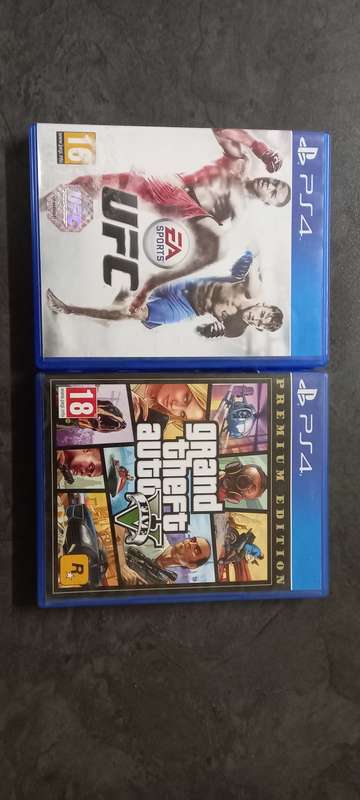 UFC & GTA 5 PS4 GAMES