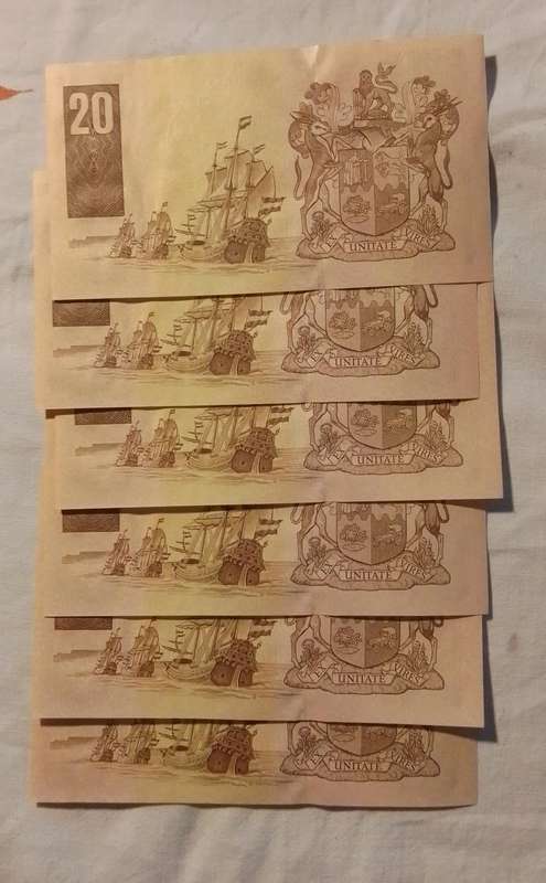 6x South African R20 notes in Sequence