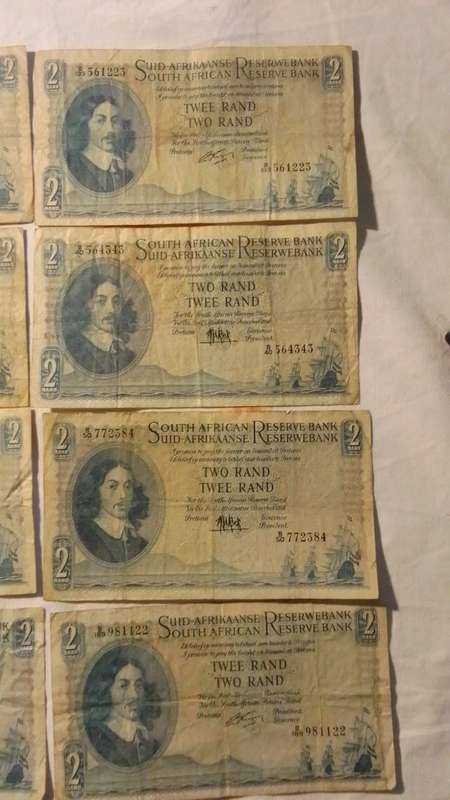 13 x South Africa R2 notes